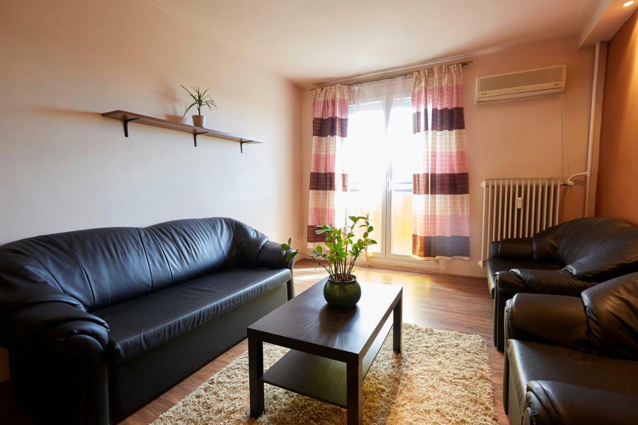 Egyetemvaros - A. Apartman Pécs Extérieur photo